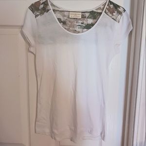 Short sleeve top